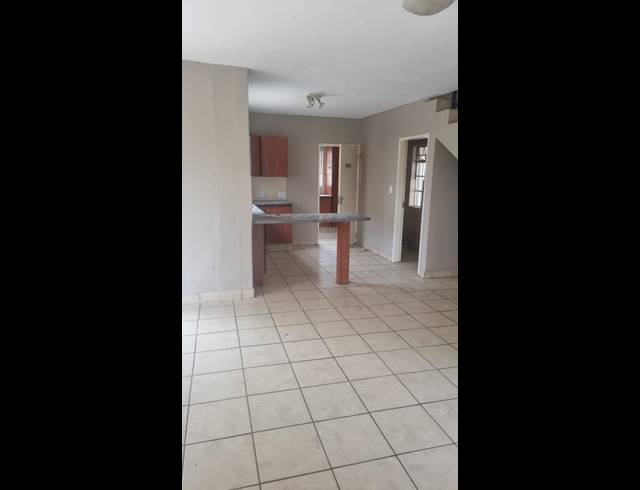 2 BEDROOM TOWNHOUSE FOR SALE IN BRAKPAN NORTH